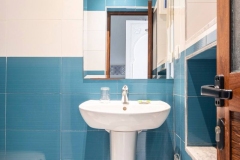 DOUCHE-ET-TOILETTE