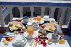 petit-dejeuner-scaled